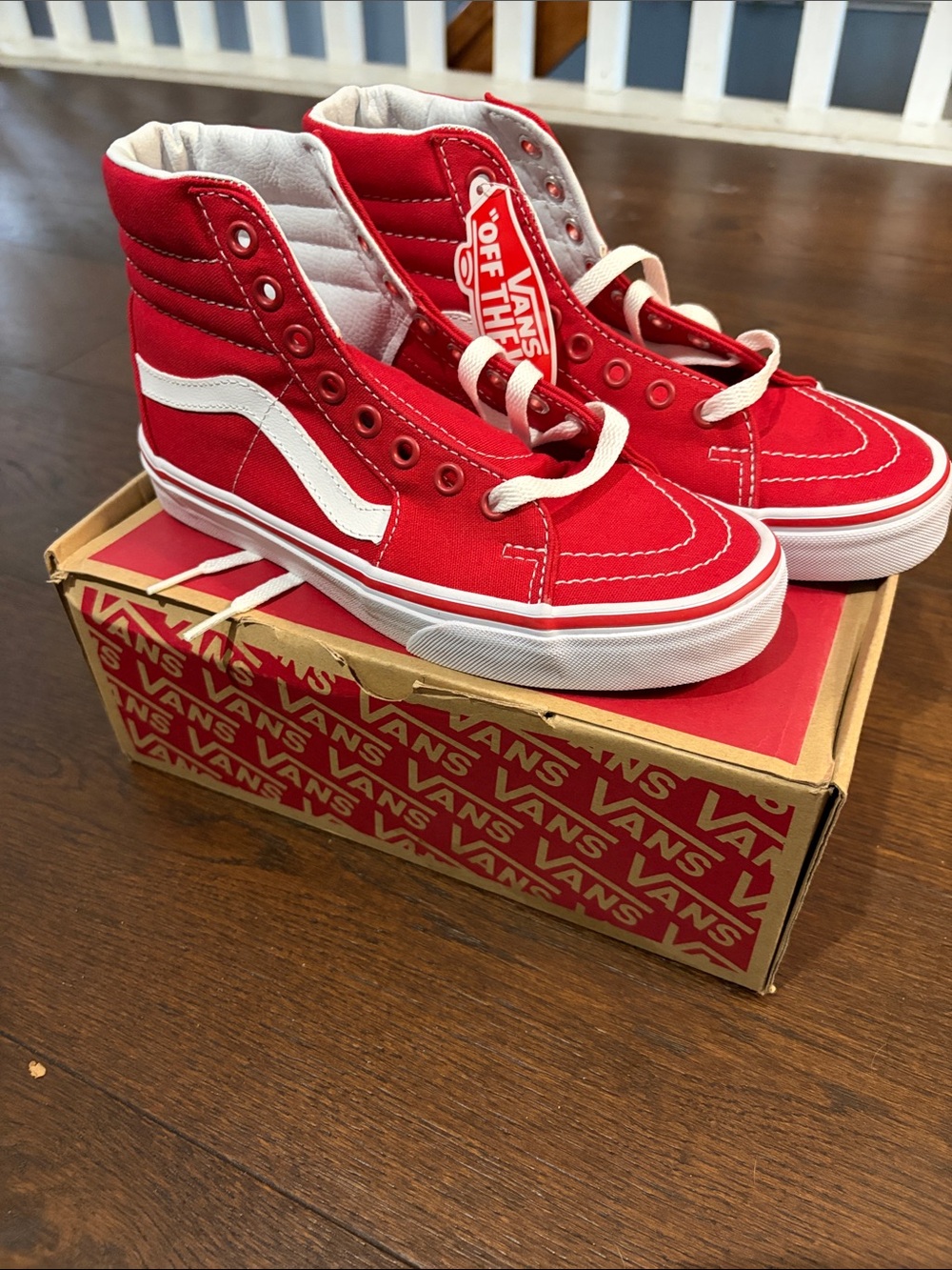 Vans SK8-Hi high top sneakers shoes men’s 5. Women’s 6.5 new NIB RED